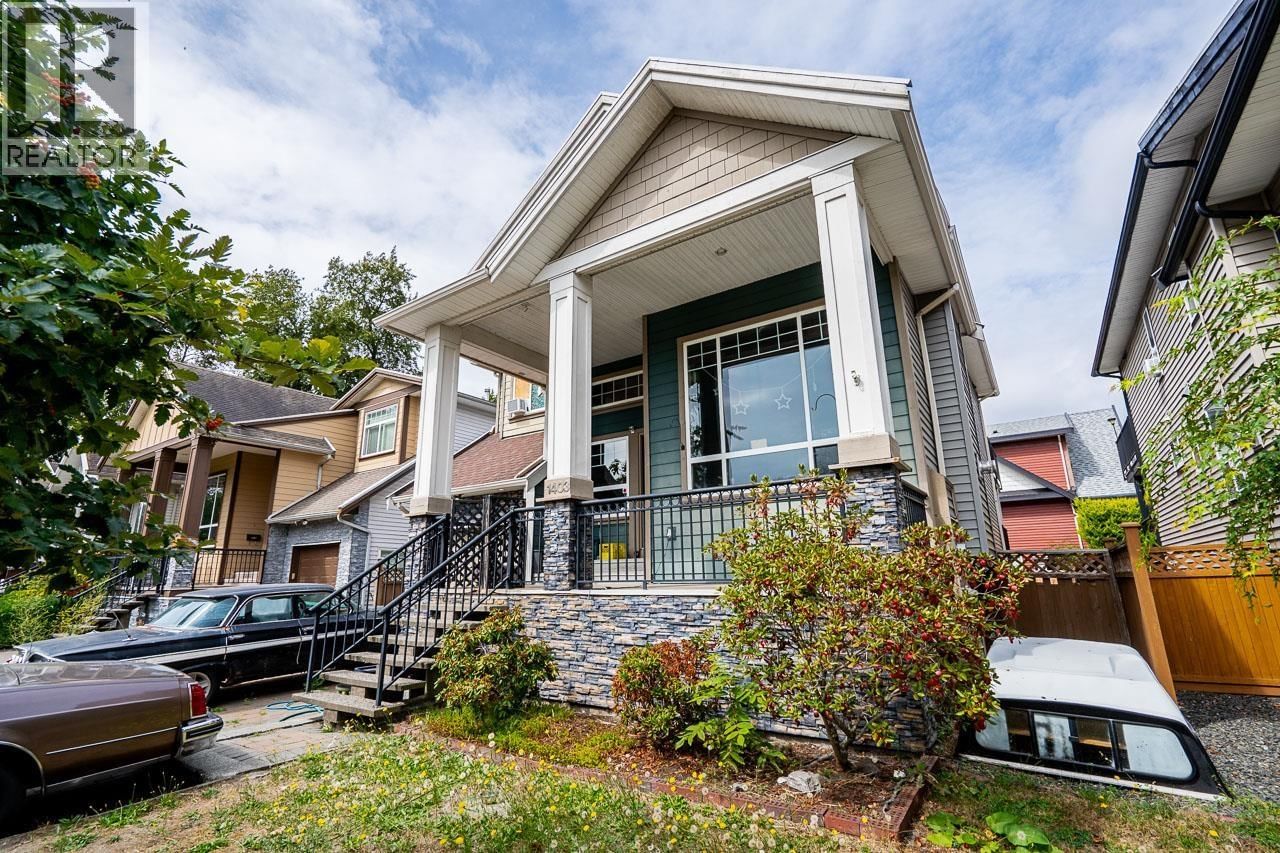1403 CANIL Avenue, New Westminster, British Columbia V3M 0E2