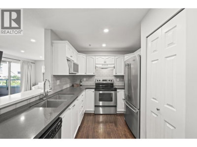 301 MAUDE Road | Port Moody British Columbia | Slide Image Four