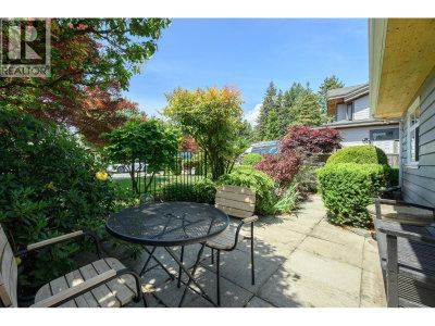 3248 BEVERLEY Crescent | North Vancouver British Columbia | Slide Image Thirty-four