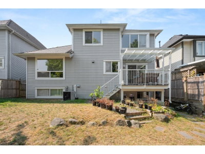 7530 146 Street | Surrey British Columbia | Slide Image Twenty