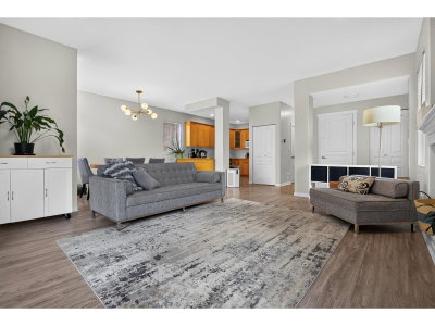 14848 56A Avenue | Surrey British Columbia | Slide Image Eight