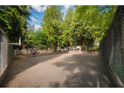 13795 102 Avenue | Surrey British Columbia | Slide Image Seven