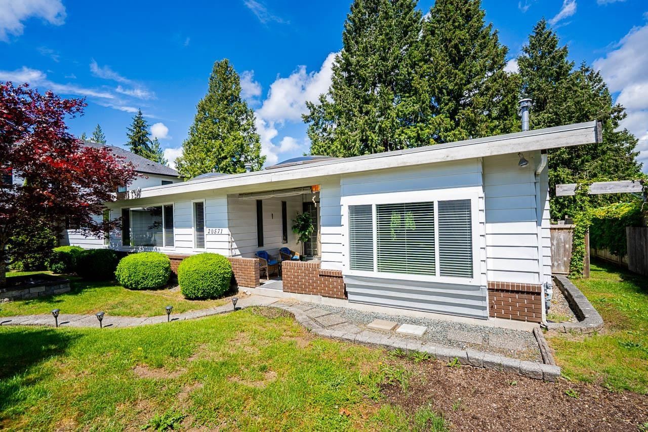 20571 46A Avenue, Langley, British Columbia V3A 3J7