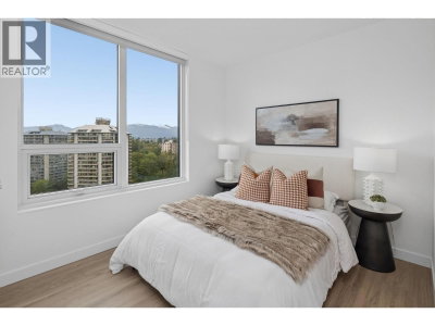 2135 SPRINGER Avenue | Burnaby British Columbia | Slide Image Thirteen