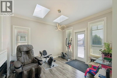910 DELESTRE Avenue | Coquitlam British Columbia | Slide Image Sixteen