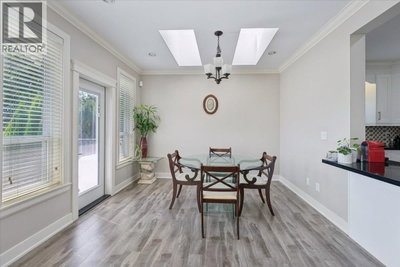 910 DELESTRE Avenue | Coquitlam British Columbia | Slide Image Nine