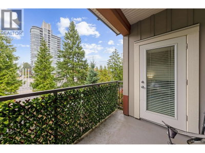 963 CHARLAND Avenue | Coquitlam British Columbia | Slide Image Eighteen