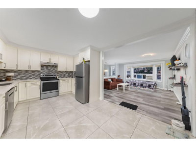 13111 73A Avenue | Surrey British Columbia | Slide Image Nine