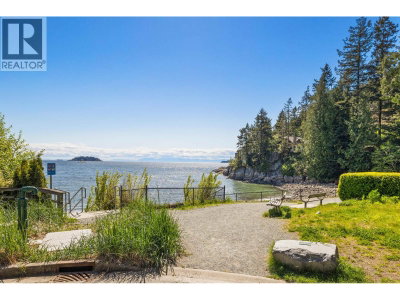 6912 MARINE Drive | West Vancouver British Columbia | Slide Image Nine