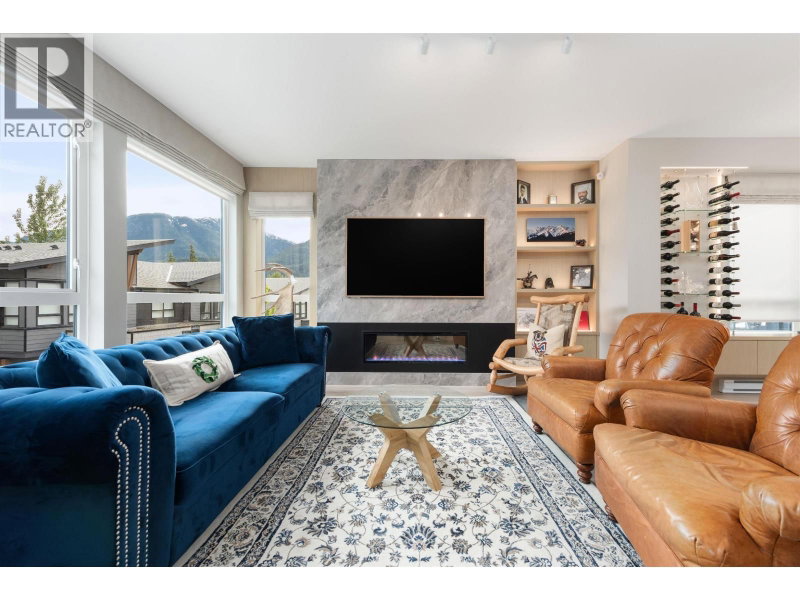 41204 HIGHLINE Place Squamish British Columbia, V8B 1C2 - 3 Bedrooms Condo For Sale