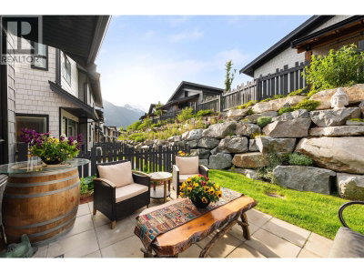 41204 HIGHLINE Place | Squamish British Columbia | Slide Image Seventeen