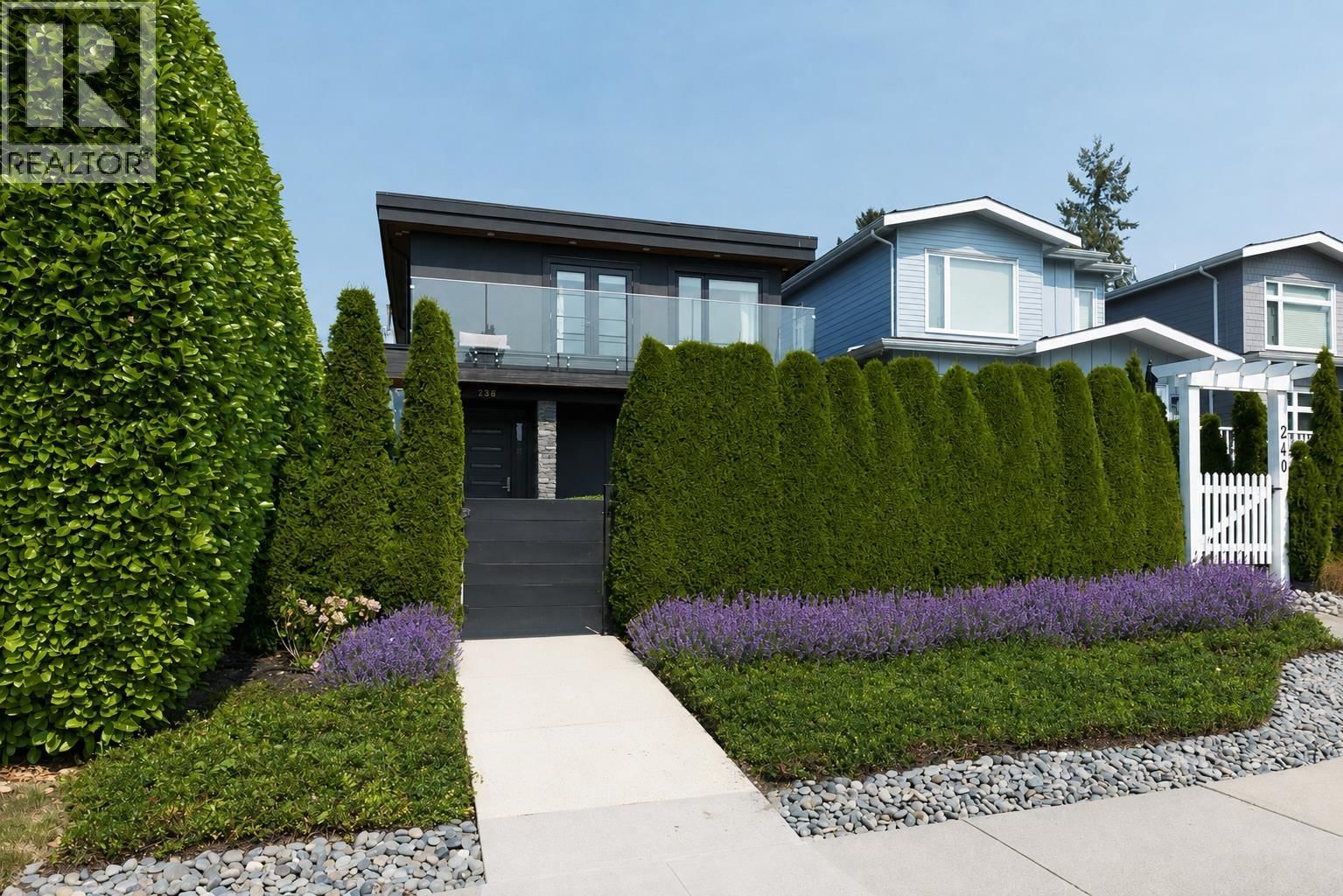 238 19TH Street, North Vancouver, British Columbia V7L 2Z2