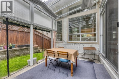 2015 PARKWAY Boulevard | Coquitlam British Columbia | Slide Image Twelve