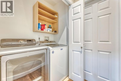 2015 PARKWAY Boulevard | Coquitlam British Columbia | Slide Image Eighteen