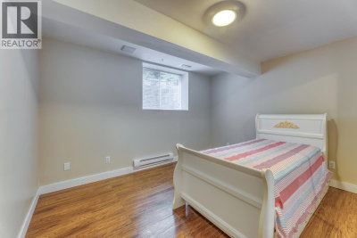2015 PARKWAY Boulevard | Coquitlam British Columbia | Slide Image Thirty-one