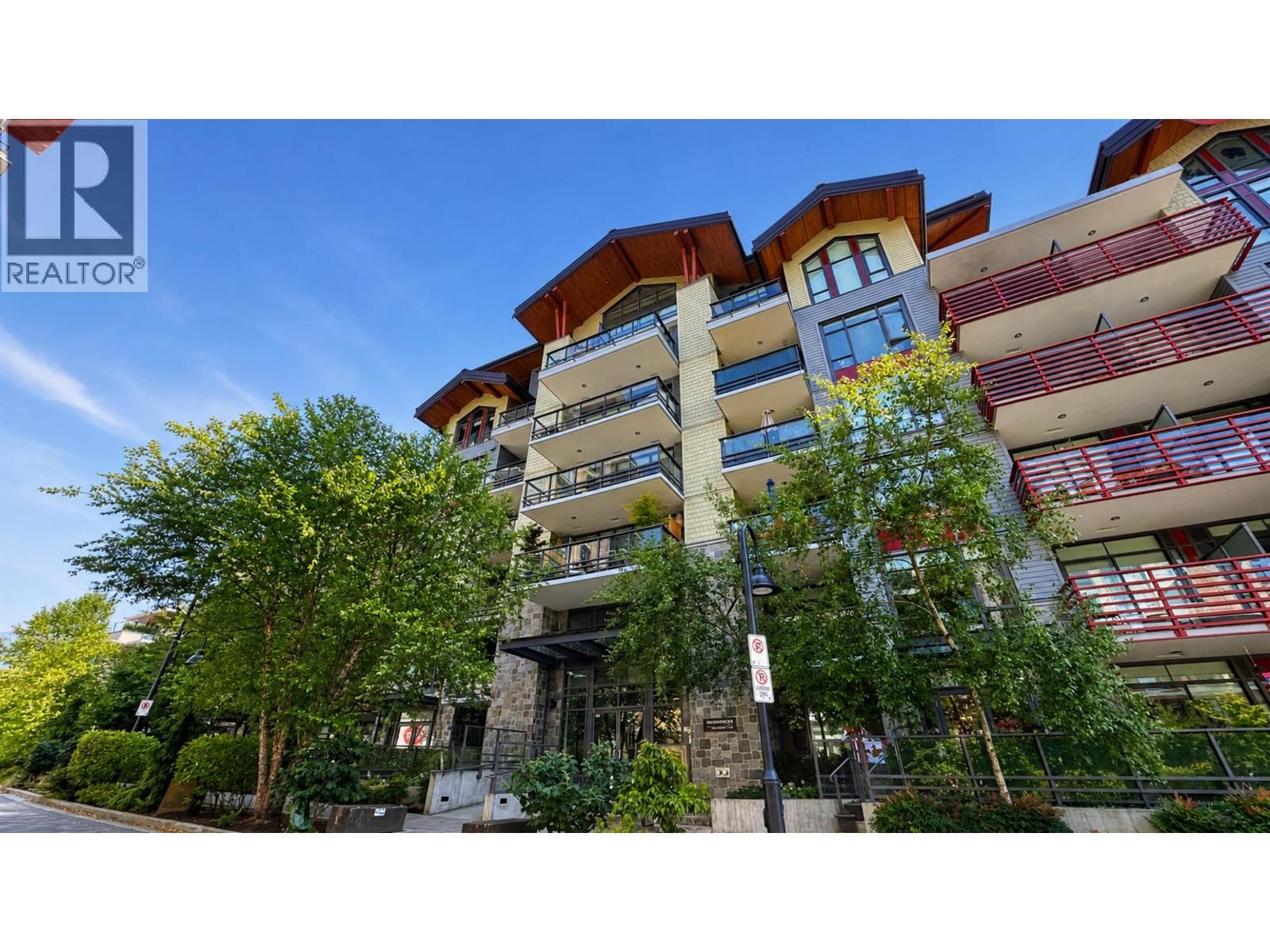 2738 LIBRARY Lane, North Vancouver, British Columbia V7J 0B3