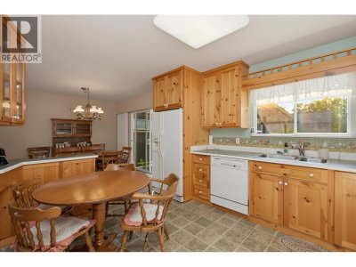 3543 DEVON Road | Port Coquitlam British Columbia | Slide Image Three