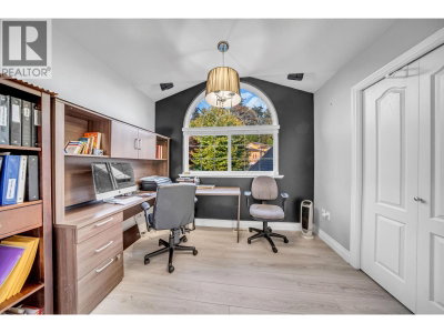 10442 TAMARACK Crescent | Maple Ridge British Columbia | Slide Image Twenty-four
