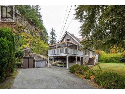 5607 EAGLE HARBOUR Road | West Vancouver British Columbia | Slide Image One