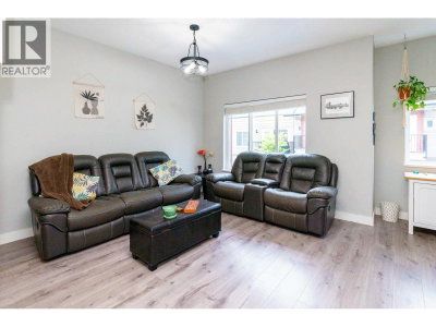 1219 BURKE MOUNTAIN Street | Coquitlam British Columbia | Slide Image Fourteen