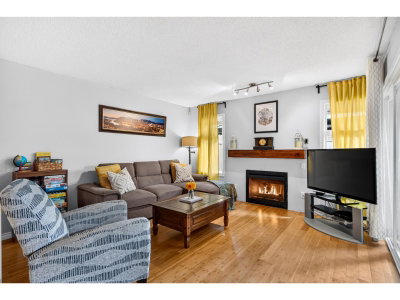 9045 WALNUT GROVE Drive | Langley British Columbia | Slide Image Fourteen