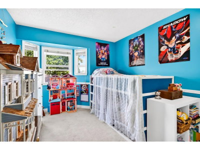 9045 WALNUT GROVE Drive | Langley British Columbia | Slide Image Twenty-six