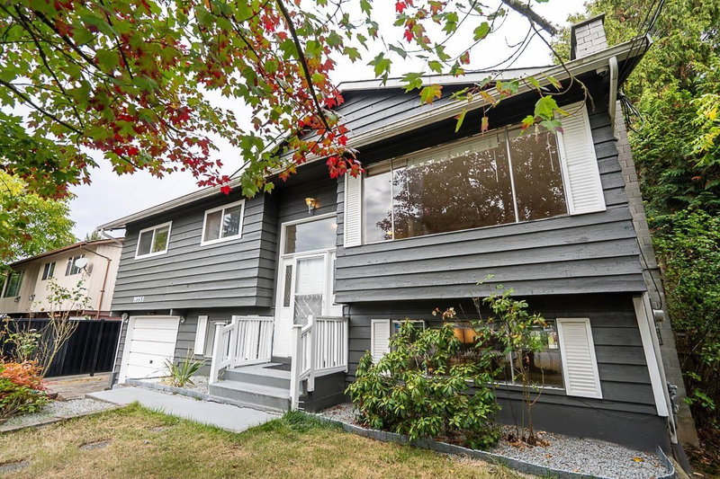 19751 54A Avenue Langley British Columbia, V3A 3W4 - 5 Bedrooms Home For Sale