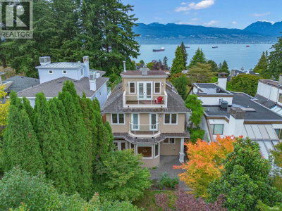 4648 2ND Avenue | Vancouver British Columbia | Slide Image Eight