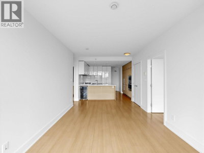 1188 PINETREE Way | Coquitlam British Columbia | Slide Image Thirteen