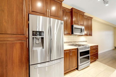 20716 WILLOUGHBY TOWN CENTRE Drive | Langley British Columbia | Slide Image Three