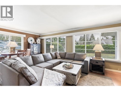 21298 RIVER Road | Maple Ridge British Columbia | Slide Image Four