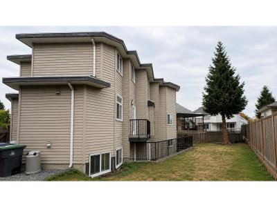14585 59A Avenue | Surrey British Columbia | Slide Image Twenty-six