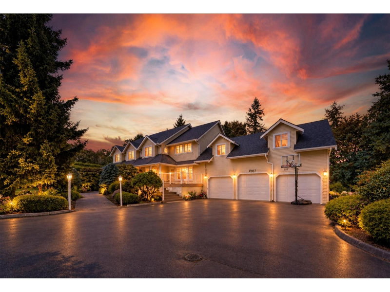 17377 28A Avenue Surrey British Columbia, V3Z 0E7 - 7 Bedrooms Home For Sale