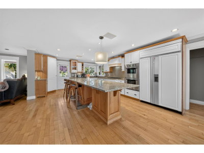 17377 28A Avenue | Surrey British Columbia | Slide Image Thirteen