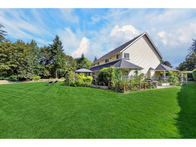 17377 28A Avenue | Surrey British Columbia | Slide Image Four