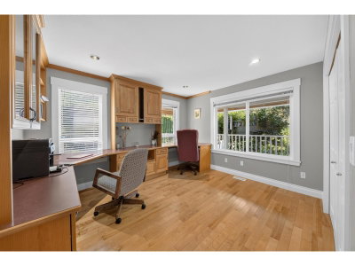 17377 28A Avenue | Surrey British Columbia | Slide Image Seven