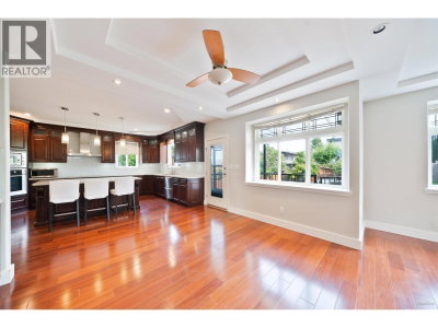 7157 RIDGEVIEW Drive | Burnaby British Columbia | Slide Image Four