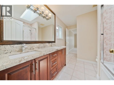 7157 RIDGEVIEW Drive | Burnaby British Columbia | Slide Image Eight