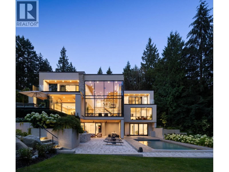 450 MACBETH Crescent West Vancouver British Columbia, V7T 1V7 - 6 Bedrooms Home For Sale