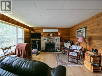 293 DOHERTY Drive | Quesnel British Columbia | Slide Image Four