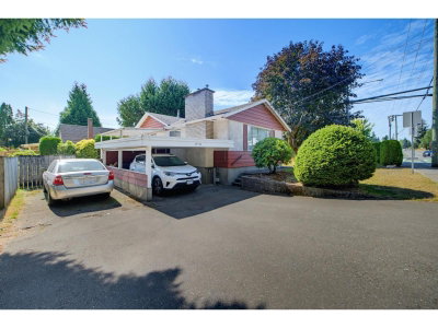 32712 BEVAN Avenue | Abbotsford British Columbia | Slide Image Three
