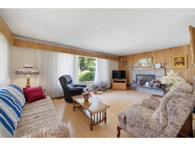 32712 BEVAN Avenue | Abbotsford British Columbia | Slide Image Six