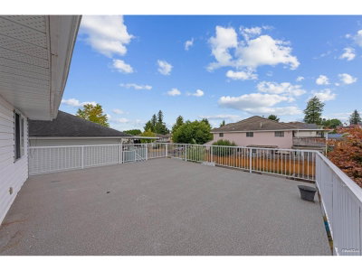 7069 144 Street | Surrey British Columbia | Slide Image Twenty-one