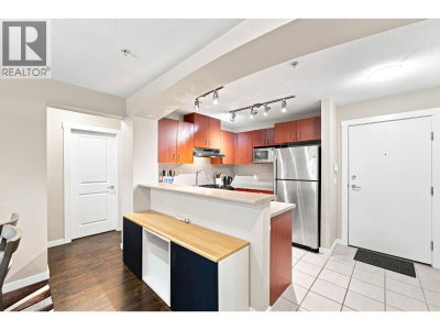 9233 GOVERNMENT Street | Burnaby British Columbia | Slide Image Nine