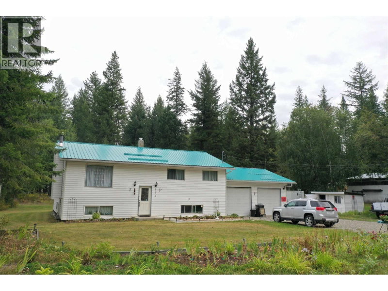 330 CARAGANA Road Quesnel British Columbia, V2J 5P2 - 5 Bedrooms Home For Sale