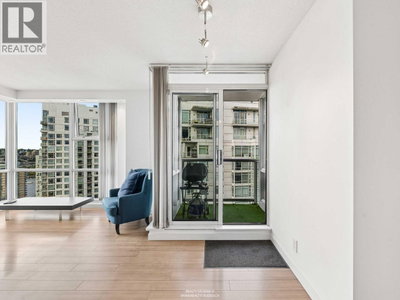 193 AQUARIUS Mews | Vancouver British Columbia | Slide Image Nine