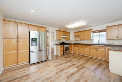 8480 DOERKSEN Drive | Mission British Columbia | Slide Image Nine