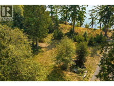 923 OCEAN PARK Lane | Bowen Island British Columbia | Slide Image Twenty-two