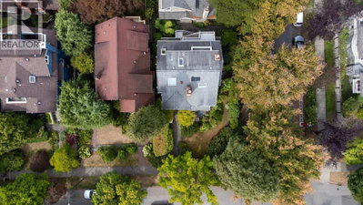 1903 14TH Avenue | Vancouver British Columbia | Slide Image Nine