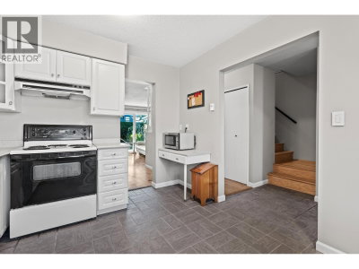 3151 SPRINGFIELD Drive | Richmond British Columbia | Slide Image Six